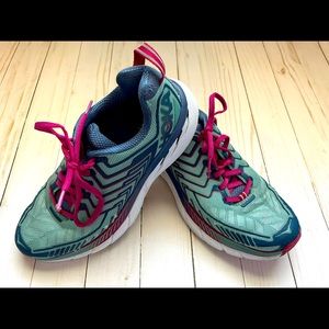 HOKA Clifton 4 Women’s Gently Used!